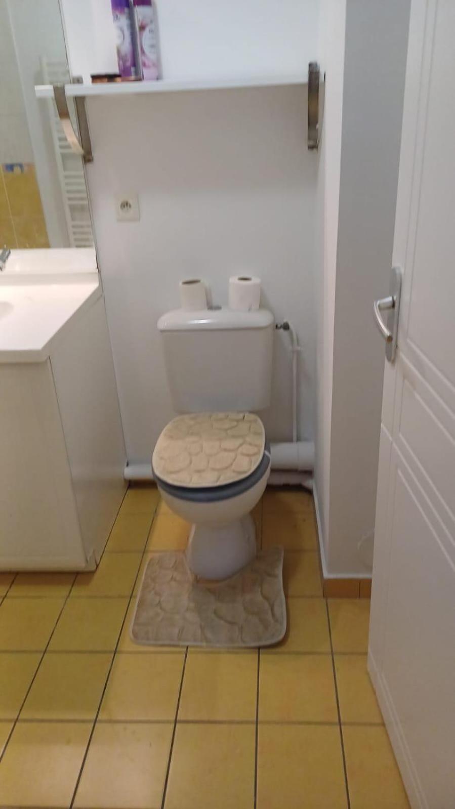Apartment Bel Type F2 Vaux En Velin Village 69120
